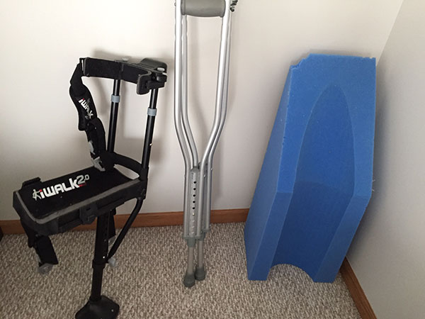 Used crutches, hands-free crutch, leg elevator